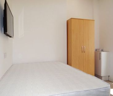 Worthing Road, Southsea - Photo 2