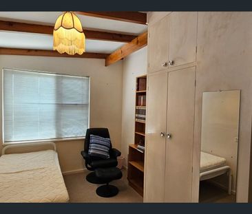 Spacious Home for Rent in Heart of Findon - Photo 5