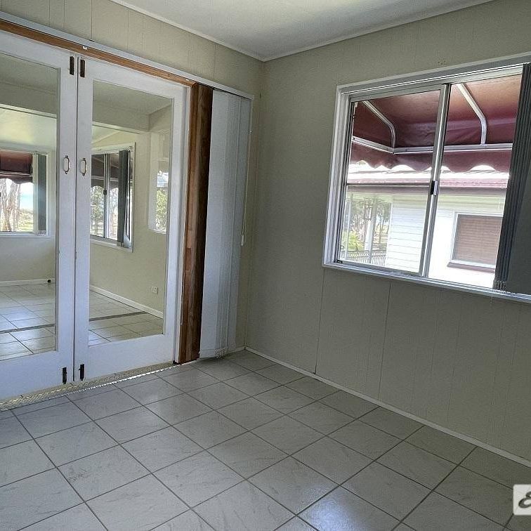 WOW!! Great beach location 2 bedroom unit - Photo 1