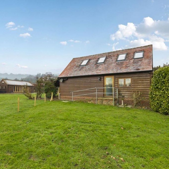 2 bedroom detached house to rent - Photo 1