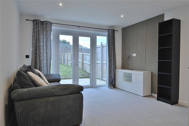 2 bedroom semi-detached house to rent - Photo 1