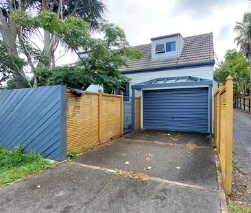 Spacious Three-Bedroom, Two-Bathroom Home in Prime Papamoa Location... - Photo 6