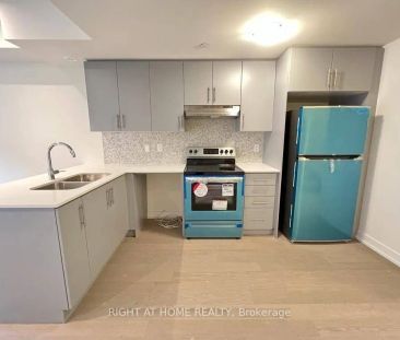 Condo Townhouse For Lease | W9251124 - Photo 3