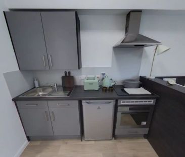 Silver Studio Riverside - Photo 5