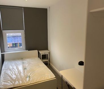 Brudenell Road, Hyde Park - Photo 5