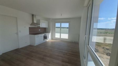 Location Appartement 2 pièces 43m² FLEURY SUR ORNE 14123 - Photo 2