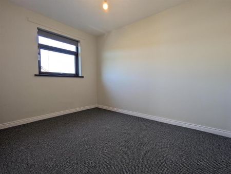 8 John, F Kennedy Estate, Castlewellan, BT31 9AN - Photo 4