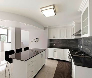 Room to Move � Large Five Bedroom Home - Photo 4