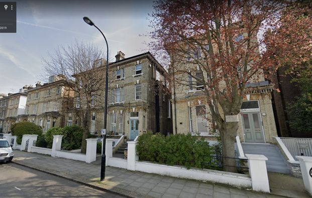 Studio Flat, King Henry's Road, NW3 - Photo 1