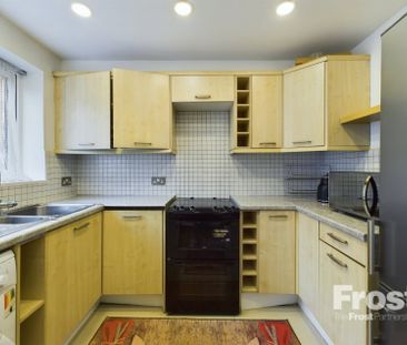 Pickwick Close, Hounslow,TW4 - Photo 6