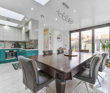 4 bedroom semi-detached house to rent - Photo 1