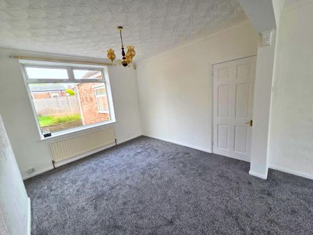 3 bedroom terraced house to rent - Photo 3