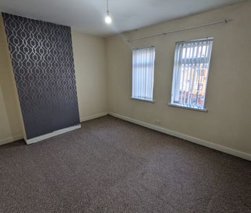 16 Empire Drive, Belfast, BT12 6GQ - Photo 3