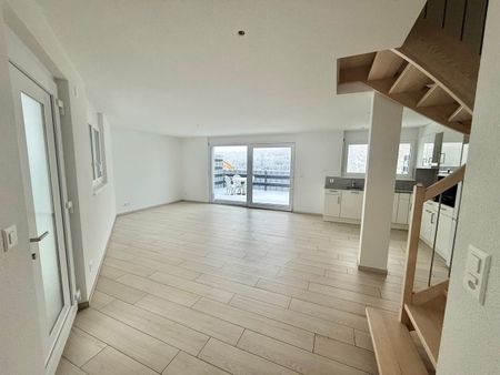 Charming 3.5 room apartment with a spacious terrace - Photo 2