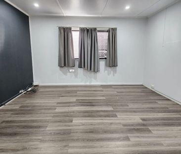 Spacious Granny Flat with Street Frontage - Photo 4