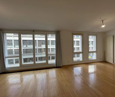 3 Zimmer Wohnung mit Gemeinschaftsdachterrasse direkt beim Karlsplatz! - Photo 4
