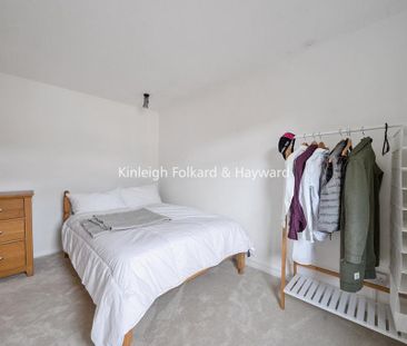 4 bedroom terraced house to rent - Photo 5