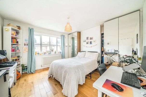 4 bedroom terraced house to rent - Photo 1