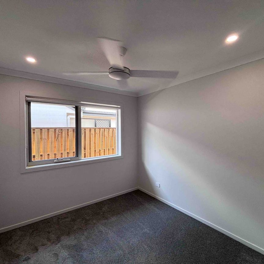 BRAND NEW 4 BEDROOM HOME FOR RENT IN WHITE ROCK - REGISTER NOW TO APPLY AND INSPECT! - Photo 1