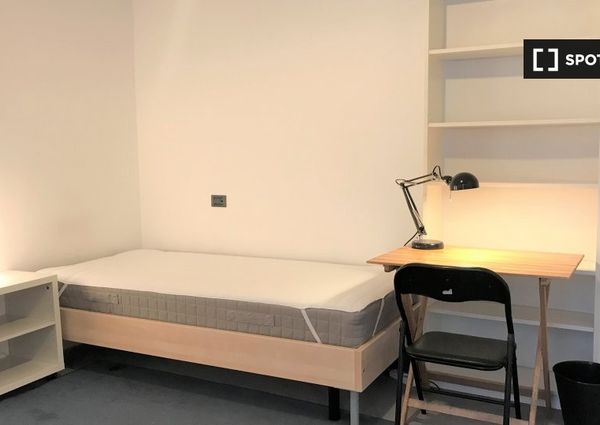 milan, Lombardy 20122