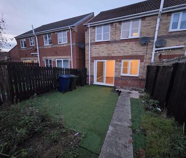 3 bedroom terraced house to rent - Photo 1