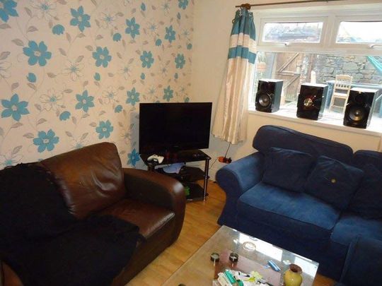 5 bedroom terraced house to rent - Photo 1