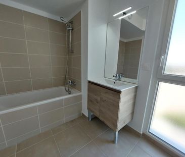 location Appartement T2 DE 45.5m² À CAVAILLON - Photo 6