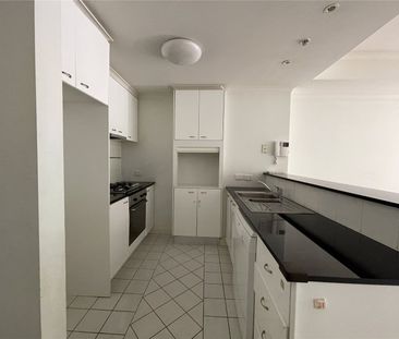 11/632 St Kilda Road - Photo 3
