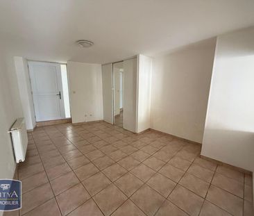 Location Maison 4 pièces 120m² DAMIGNY 61250 - Photo 2