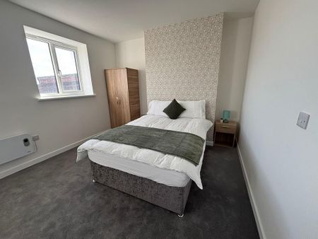 1 bedroom in a house share to rent - Photo 3