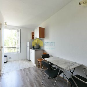 Studio EN DUPLEX - MEUBLÉ - 22.57m2 - Dernier étage - Photo 2