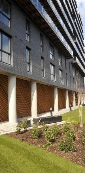 3 bedroom flat to rent - Photo 2