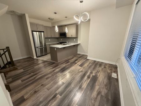 For Lease - 445 Ontario Street Unit# 108, Milton, Ontario - Photo 4