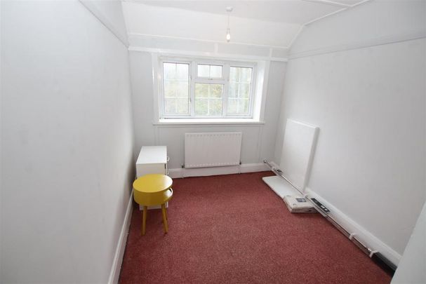 3 bedroom flat to rent - Photo 1
