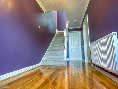 5 bedroom detached house to rent - Photo 3