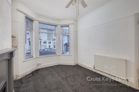 2 bedroom terraced house to rent - Photo 2