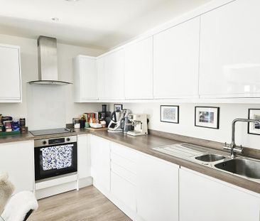 2 bedroom flat to rent - Photo 5