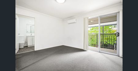 Good Size Townhouse With Fresh Updates Throughout! - Photo 5