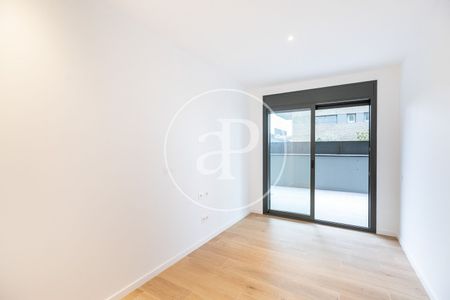 New-build apartment for rent in Finestrelles - Photo 2