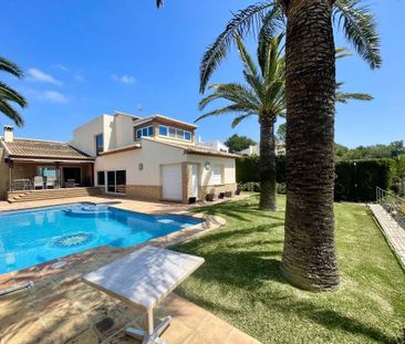 4 bedroom luxury Villa for rent in Javea, Spain - Photo 3