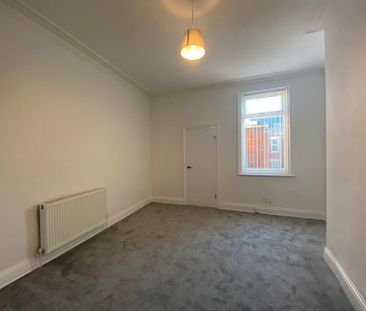 2 bedroom semi-detached house to rent - Photo 3