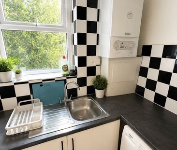 Room in a Shared Flat, Kings Avenue, SW4 - Photo 3