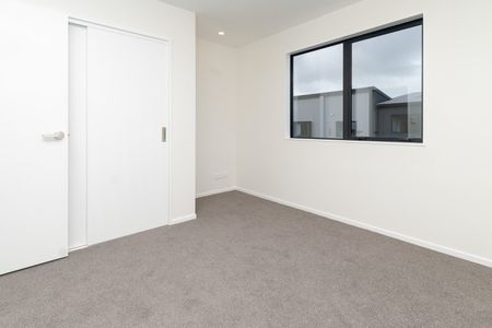 Desireable new build - Photo 4