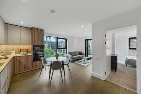 2 Bed Flat, Hewson Way, SE17 - Photo 2