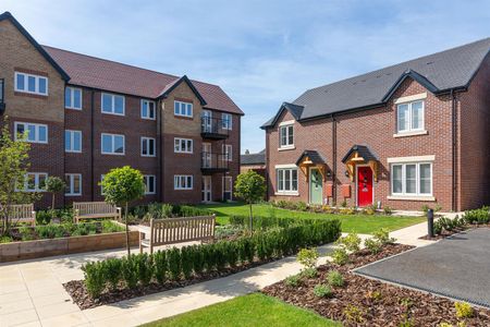 Charles Lodge, Evesham, Worcestershire - Photo 5