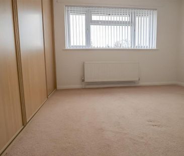 2 bedroom semi-detached house to rent - Photo 6