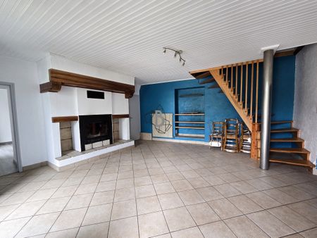 Location Maison 3 pièces 79m² BARAQUEVILLE 12160 - Photo 2