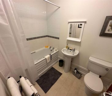 1 bedroom flat to rent - Photo 6