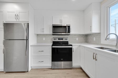 For Lease - 98 Sixth Avenue, Brantford, Ontario - Photo 4