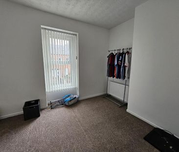 73 Albert Road, Carrickfergus, BT38 8AD - Photo 3